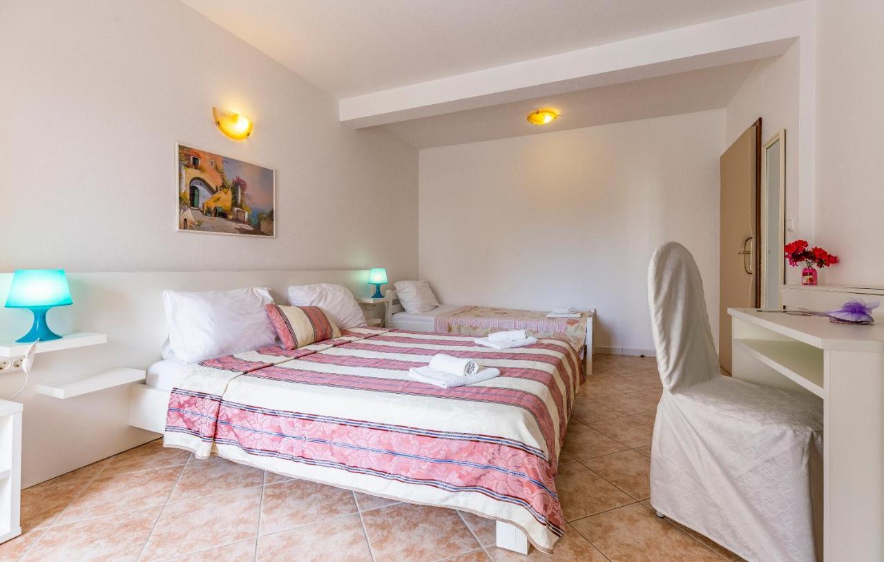Villa San Rocco Bed & Breakfast Medulin Exterior foto