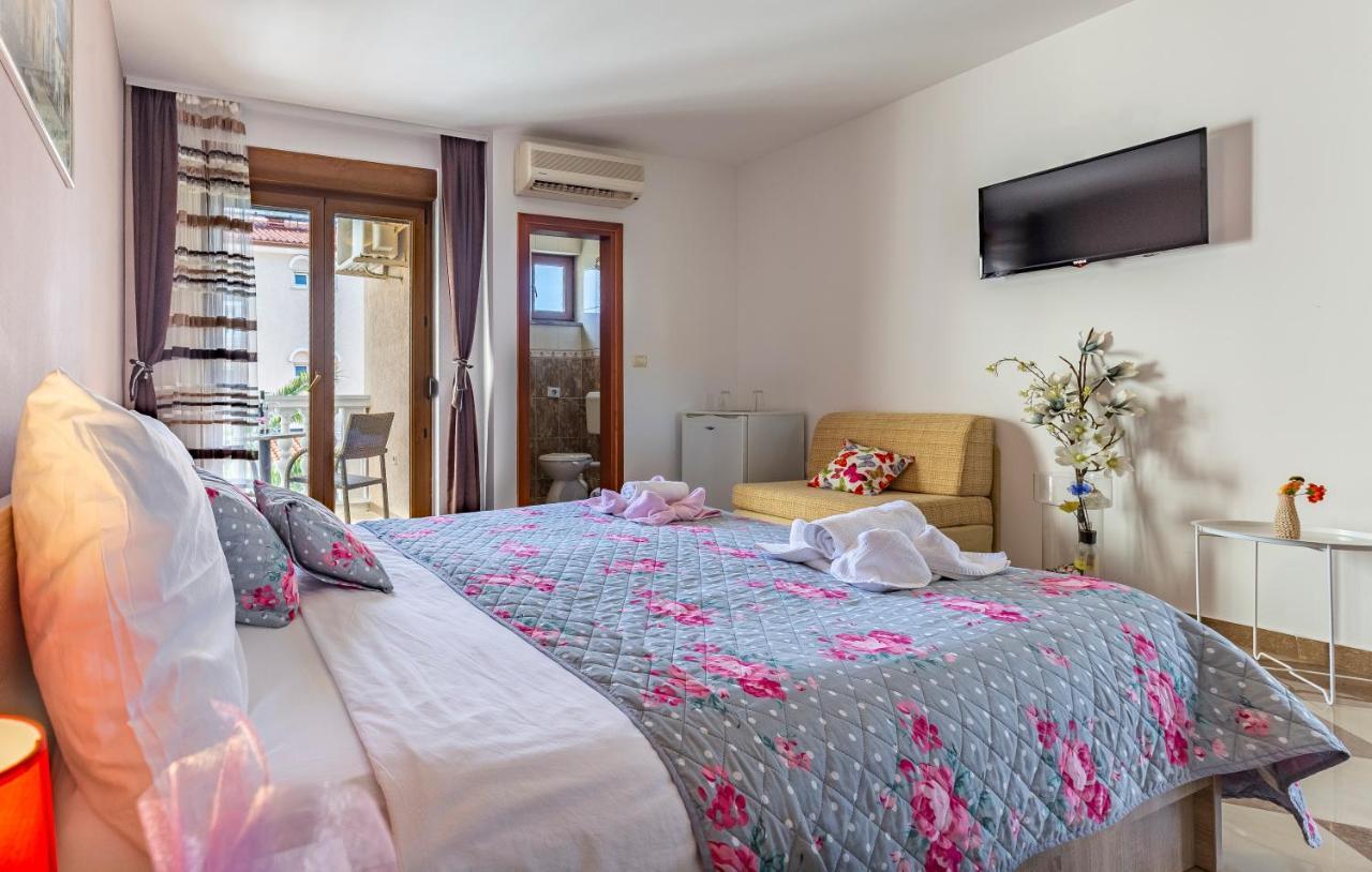 Villa San Rocco Bed & Breakfast Medulin Exterior foto
